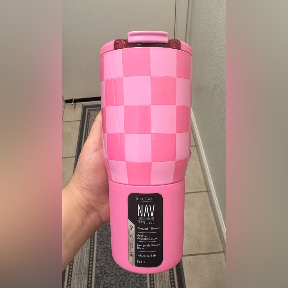NWT LIMITED EDITION BruMate NAV 25oz Tumbler | PINK CHECKER